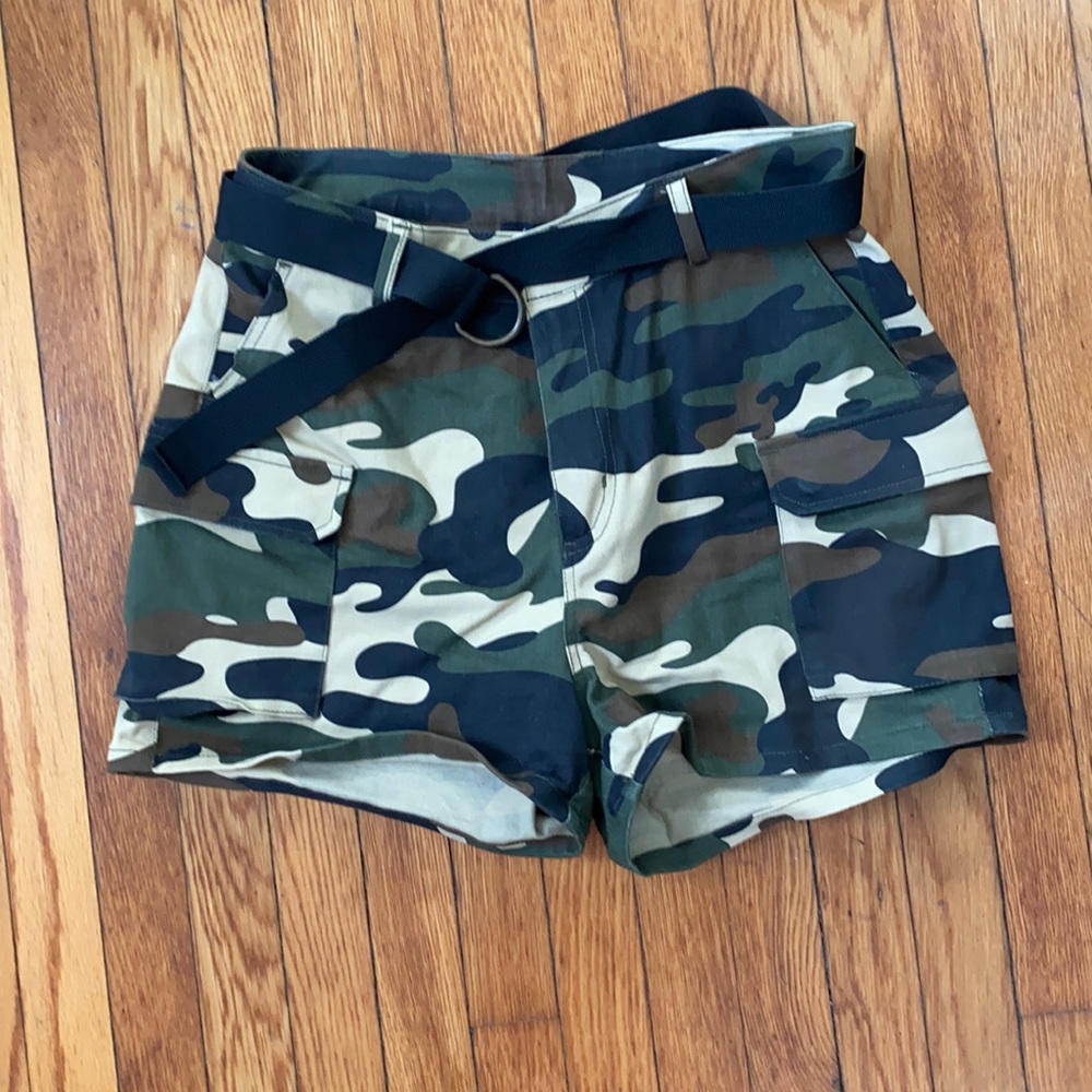 High waisted camo shorts